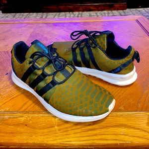Adidas SL Loop Amazon Snake